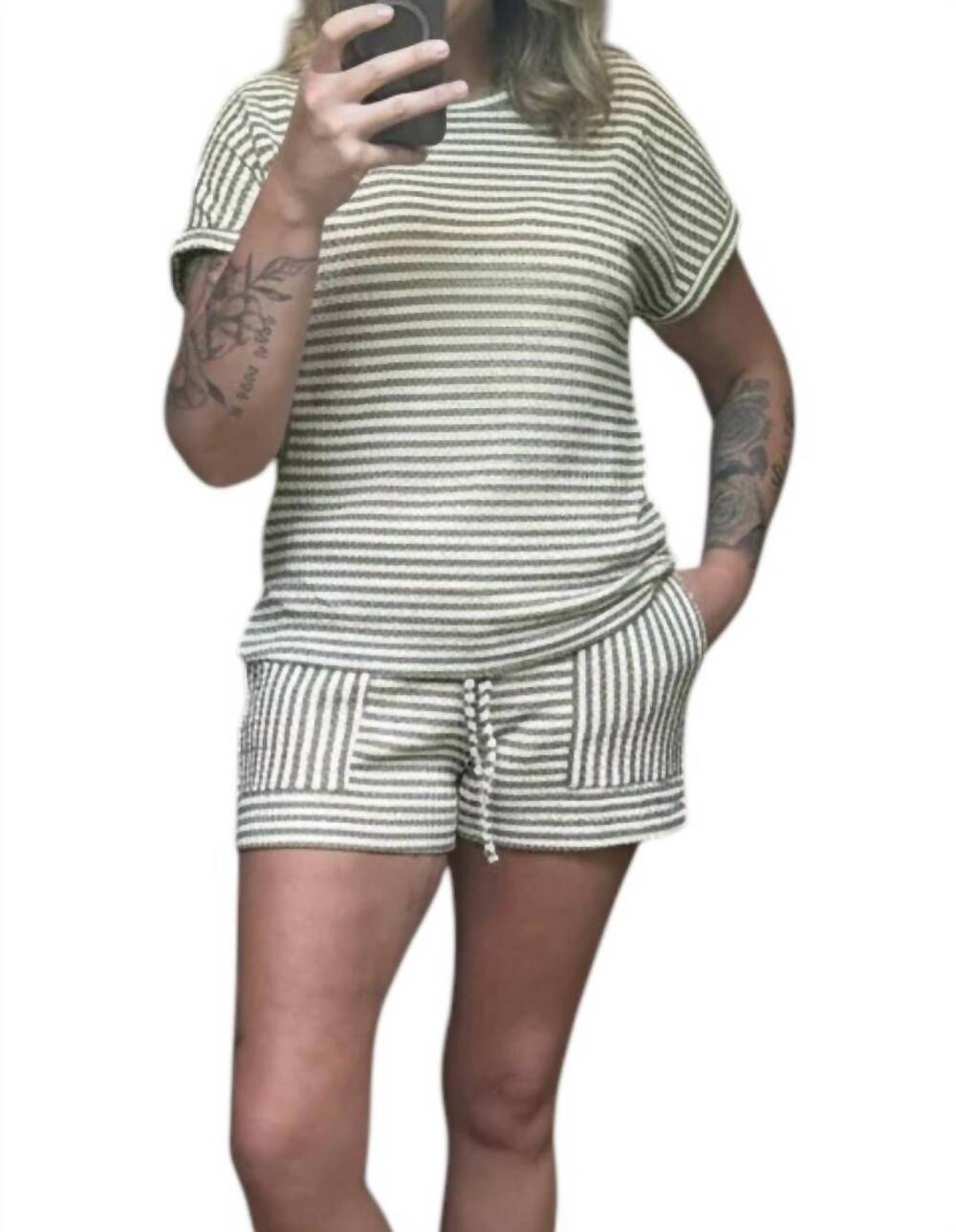 NEW 1 THE WOMAN striped textured knit top and short set in brown stripe